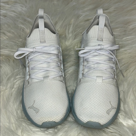 Puma White SoftRide Sneakers 9 Like New - Picture 1 of 7
